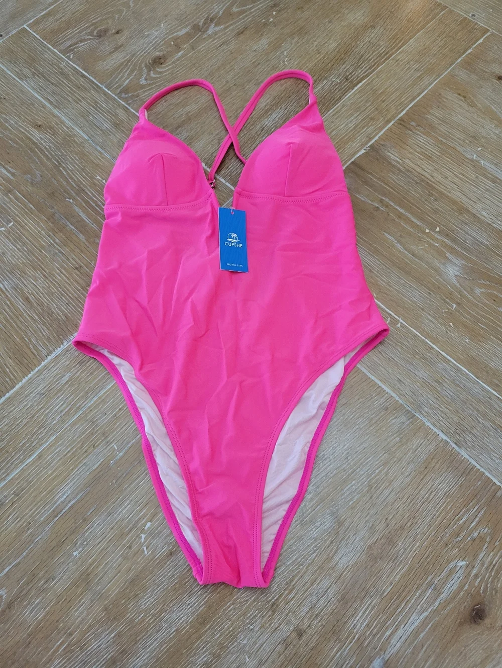 Cupshe Women's V Neckline Swimsuit In Pink Size Medium NWT